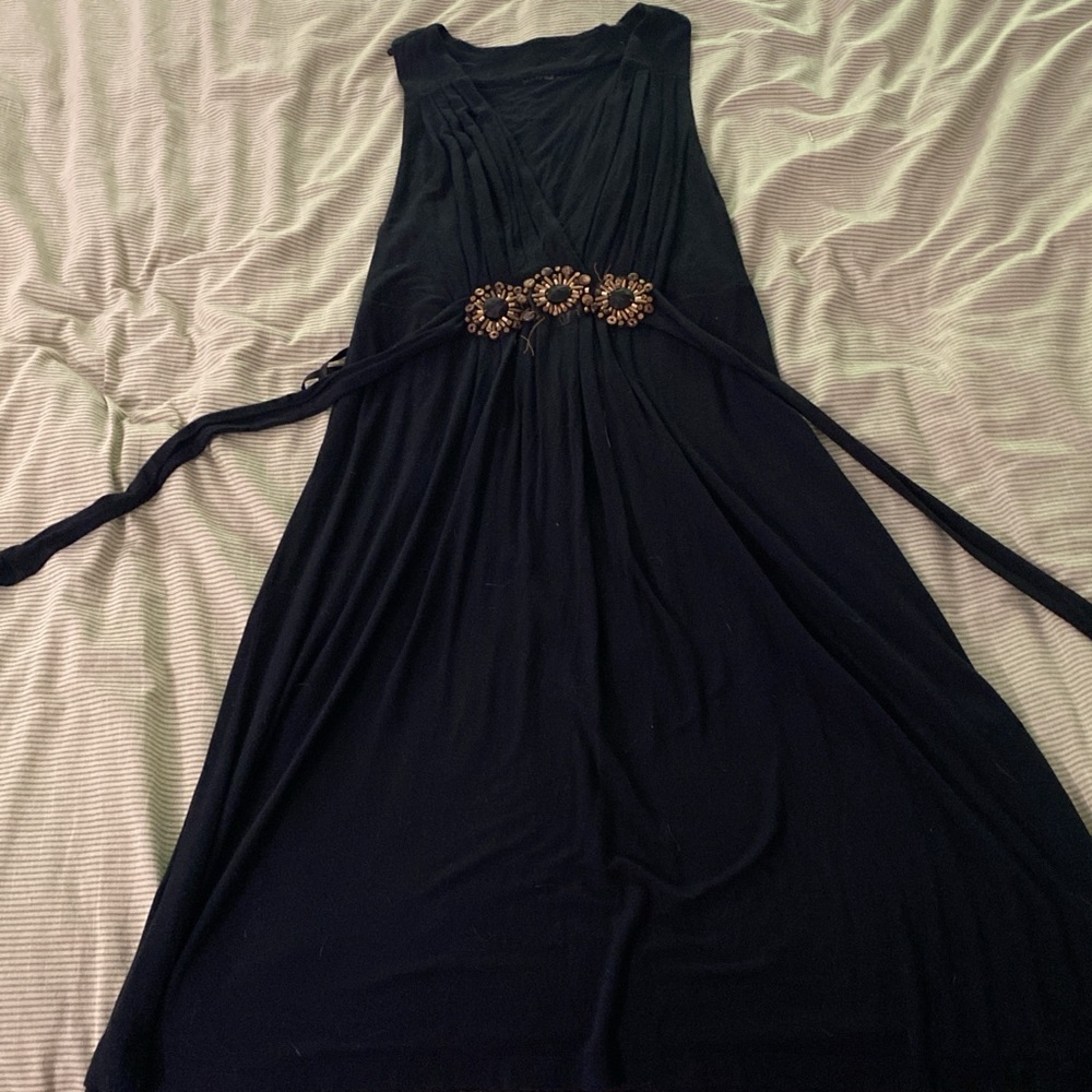 Elegant Black Sleeveless Dress